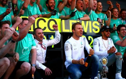 Nico in fuga, Hamilton: "Ancora problemi al motore"