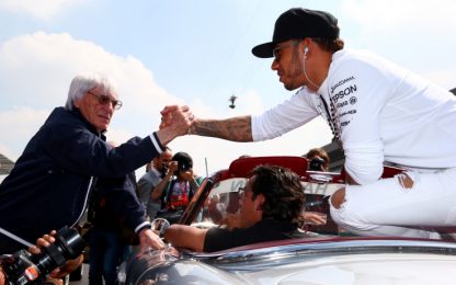 Ecclestone: "Lewis imbattibile, vincerà nel 2017"