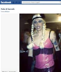 Hamsik, un Carnevale da... donna: così al party in maschera