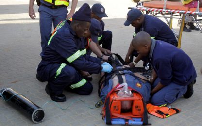 Johannesburg, ressa allo stadio: almeno venti i feriti
