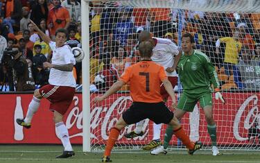 olanda_autogol_vs_danimarca_ansa
