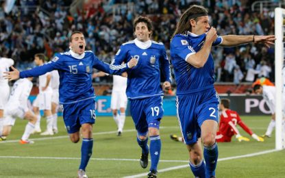 L'Argentina di Maradona non fa sconti, Grecia bocciata 2-0