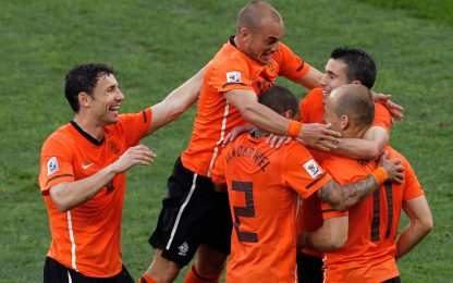 Robben-Sneijder di corsa, troppa Olanda per la Slovacchia