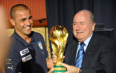 Italia, ultimo atto mondiale: la coppa riconsegnata