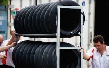 Bridgestone lascia, dal 2015 niente più MotoGP