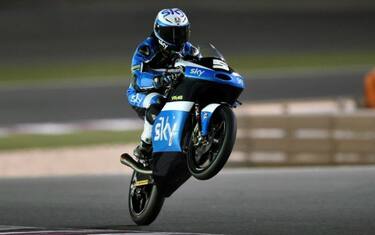 romano_fenati_wheeling_pole_losail_2016