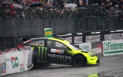 Rossi-show al Motorshow: che botta nel rally Bettega! VIDEO