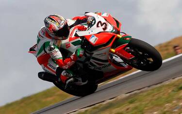 Superbike ad Assen, doppietta di Rea. Bene Biaggi