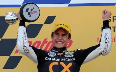 Tutti in sella di notte. In Qatar riparte il Motomondiale