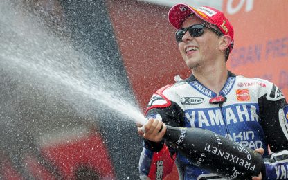 MotoGp, Lorenzo rinnova con la Yamaha: in sella fino al 2014