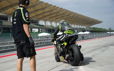 Crutchlow va forte a Jerez. Poi Rossi e Bradl