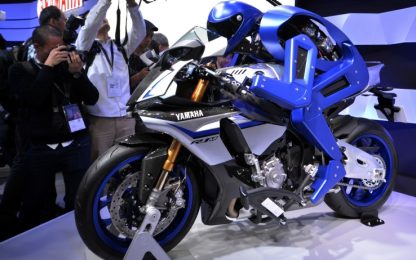 Yamaha, ecco il Motobot: l'umanoide che guida una moto 
