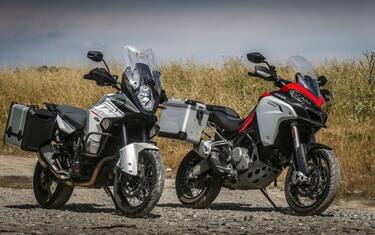 Ducati Enduro 1200 e KTM 1290: un duello titanico