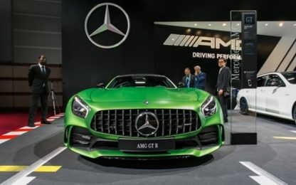 La nuova Mercedes AMG GT R è verde "Hulk"