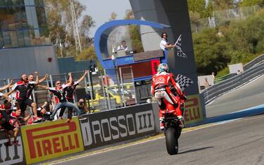 SBK, Davies si aggiudica Gara2 del GP di Spagna