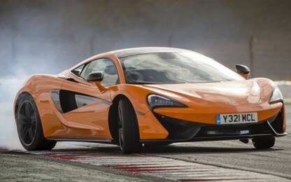 Mistero McLaren: fatica in F1, vince sul mercato