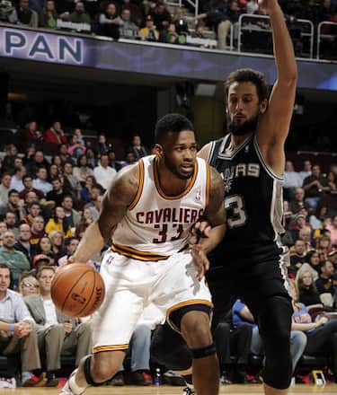 belinelli_spurs_cavalier_getty
