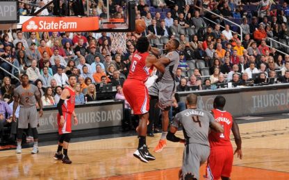 Warriors inarrestabili, Knight trascina i Suns contro i Clippers
