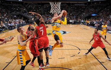 Gallo ne fa 21 ma Denver perde. Beli e Hornets ok