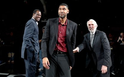 NBA, Spurs vincenti alla festa di Tim Duncan