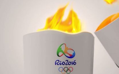 I colori del Brasile e il fuoco di Olimpia: è la torcia 2016