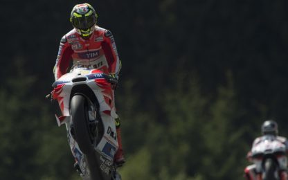 Ducati-show: doppietta Iannone-Dovi. Rossi è 4°