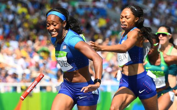 Staffetta Del Testimone Per Atletica - 4 Pezzi PVC, 31cm Rosso E Bianco - Per Competizioni E Allenamenti - Foto 13