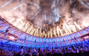 Fire works are seen during the closing ceremony of the Rio 2016 Paralympic Games at the Maracana stadium in Rio de Janeiro on September 18, 2016. / AFP / Yasuyoshi Chiba        (Photo credit should read YASUYOSHI CHIBA/AFP/Getty Images)