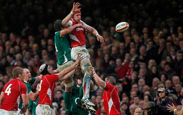 Il Galles non molla: Irlanda battuta 19-13