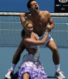 Djokovic, il nuovo numero 1 del tennis è anche uno showman