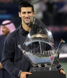 Atp di Dubai, è sempre Djokovic: Federer battuto in due set