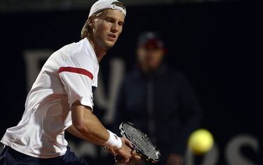 Shanghai, troppo Federer per Seppi. Fognini al terzo turno