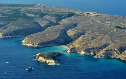 “Accendiamo il Sole”, Greenpeace porta l'energia pulita a Lampedusa