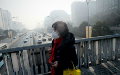 Cina, emergenza smog: superati di 100 volte i limiti dell’Oms
