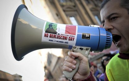No B day: il popolo della Rete dice no a Berlusconi