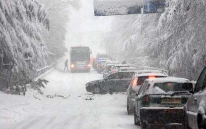 Il maltempo si sposta al Sud: neve in Calabria e Sardegna