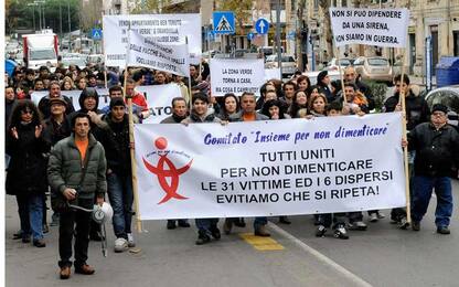 Messina, gli sfollati in piazza: "Non vogliamo rientrare"