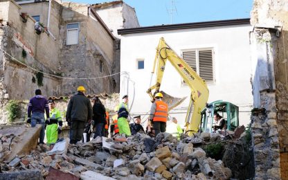 Favara, crolla palazzina: morti due bambini