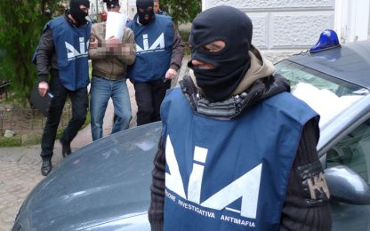 Pizzo e droga, 15 arresti a Palermo