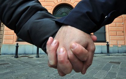 Matrimoni gay, l’Argentina dice sì