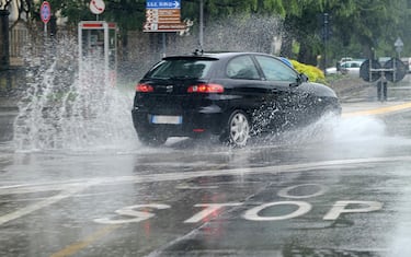 Pioggia e freddo sull'Italia, martedì torna il bel tempo