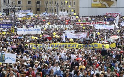 Pedofilia, in piazza con il Papa per le vittime degli abusi