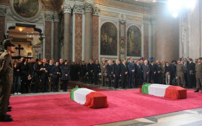 Roma, dolore e commozione ai funerali dei due alpini