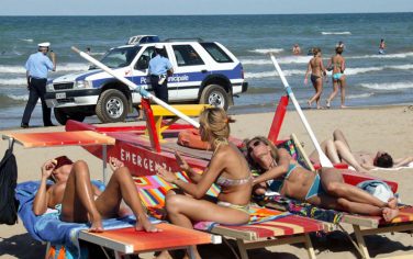 estate_spiaggia_polizia_locale