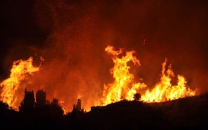 Emergenza caldo, decine di incendi in Sicilia