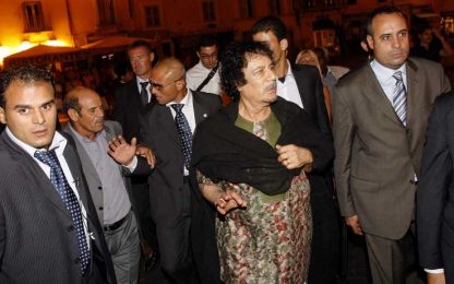 Gheddafi a Roma tra hostess, amazzoni e Corano