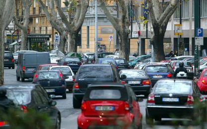 Mercato dell'auto: primo rialzo da 19 mesi in Europa