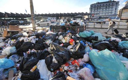 Caos rifiuti, viaggio nella discarica di San Tammaro