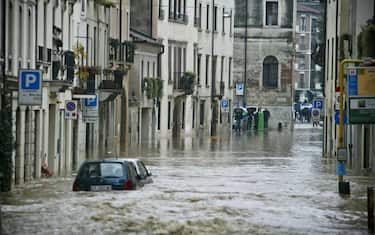 Frane e allagamenti: è emergenza in tutto il Centro-Nord