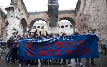 monumenti_protesta_studenti_roma_protesta_studenti